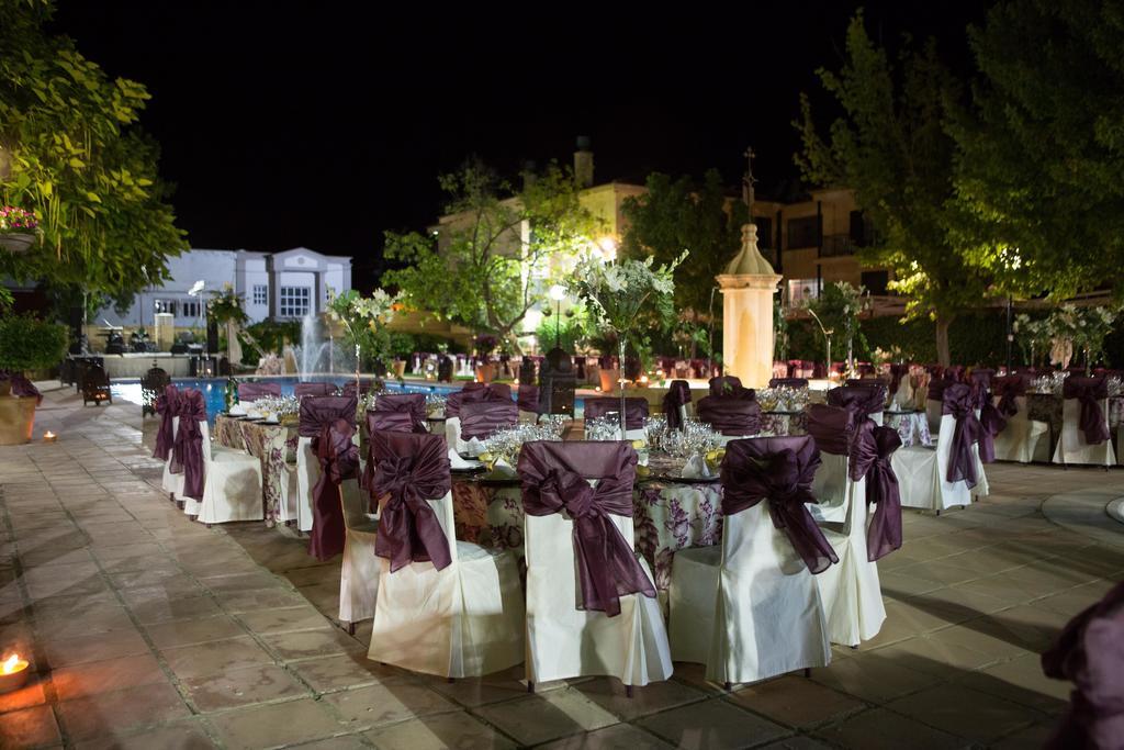 Hotel Castillo De Montemayor Exterior photo